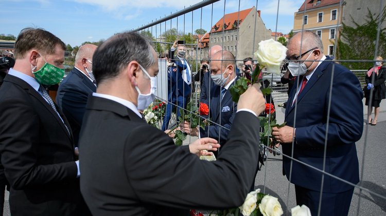 Gedenken auf der Altstadtbrücke Görlitz/Zgorzelec