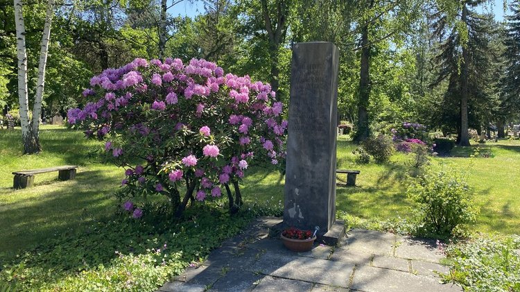 Grab- und Gedenkstätte für die Opfer des Keglerheimüberfalls