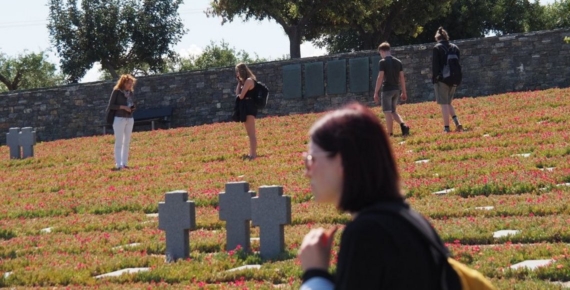 Auf der deutschen Kriegsgräberstätte Maleme