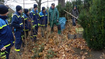 Arbeitseinsatz der THW-Jugend Radebeul in Meißen