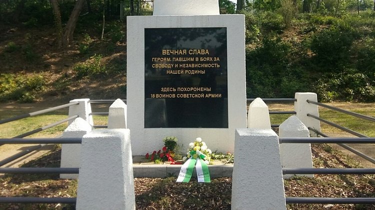 Sowjetischer Soldatenfriedhof Nünchritz